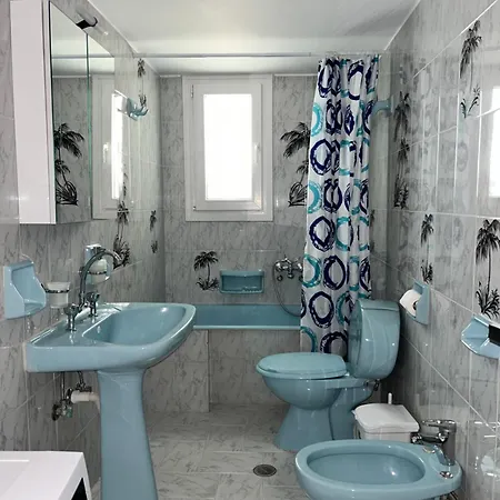 Aeolian Breeze Apartment *